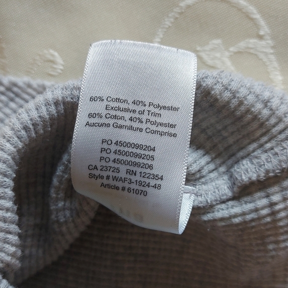 Aritzia TNA thermal cowlneck size XS - Picture 15 of 15
